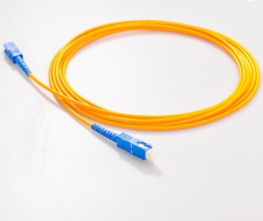 Μονοκατευθυντικό Sc UPC σκοινιού μπαλωμάτων οπτικών ινών SM LSZH FTTX στο Sc UPC 2.0mm
